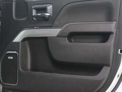 Used 2017 Chevrolet Silverado 2500 LTZ image 11