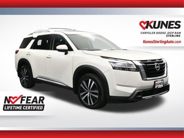 Used 2024 Nissan Pathfinder Platinum w/ Cargo Package AWD/4WD image 1