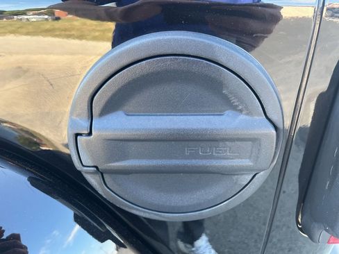 Used 2018 Jeep Wrangler Unlimited Sahara image 43