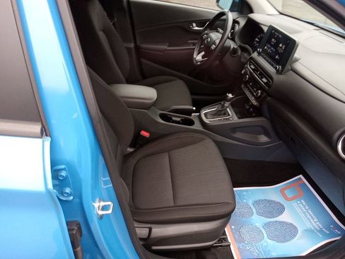 Certified 2022 Hyundai Kona SEL w/ Convenience Package image 20