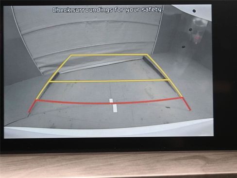 Used 2025 Kia Telluride AWD image 12