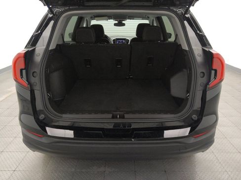 Used 2024 GMC Terrain SLE AWD/4WD image 29