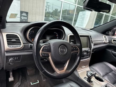 Used 2014 Jeep Grand Cherokee Limited w/ Trailer Tow Group IV AWD/4WD image 17