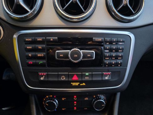 Used 2014 Mercedes-Benz CLA 250 image 31