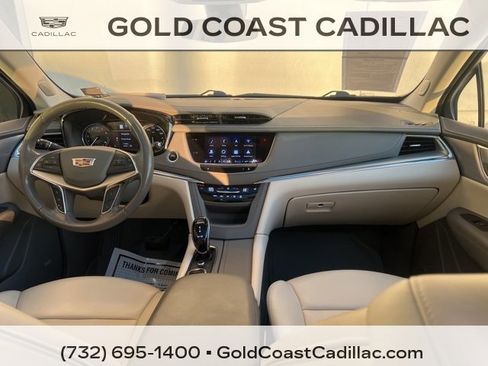 Certified 2022 Cadillac XT5 Premium Luxury w/ LPO, Floor Liner Package image 9
