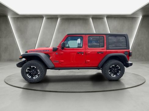 Used 2025 Jeep Wrangler Unlimited Rubicon 4xe w/ Convenience Group AWD/4WD image 4