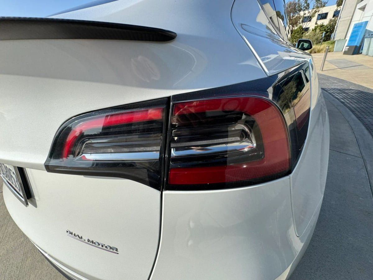 Used 2023 Tesla Model Y Performance AWD/4WD image 21