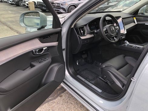 New 2026 Volvo XC90 B6 Ultra image 11