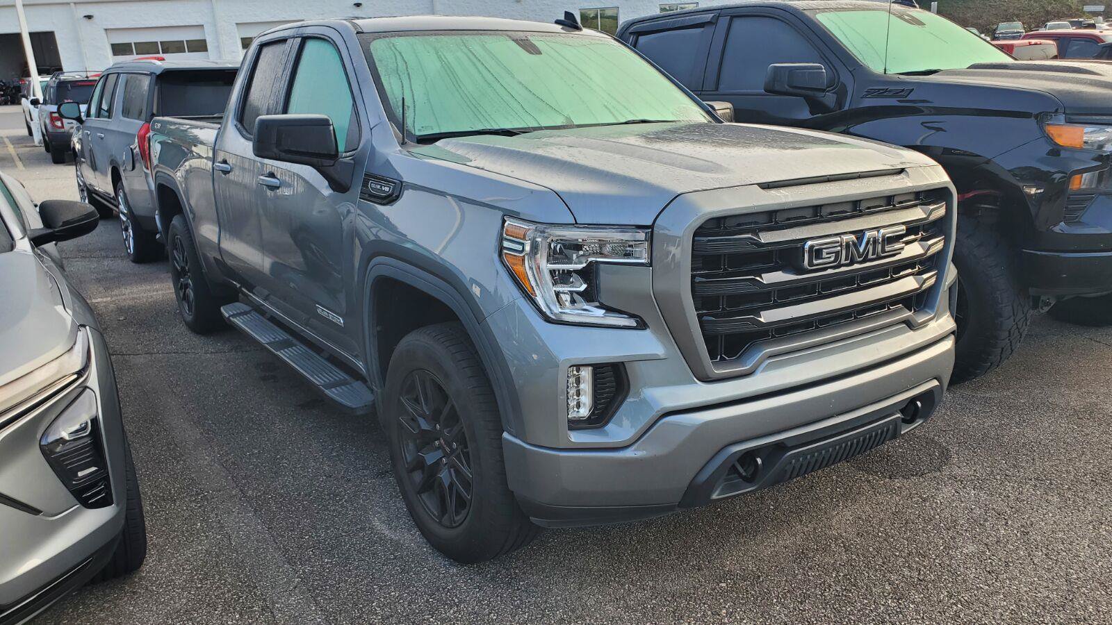 Used 2020 GMC Sierra 1500 Elevation w/ Elevation Value Package AWD/4WD image 2