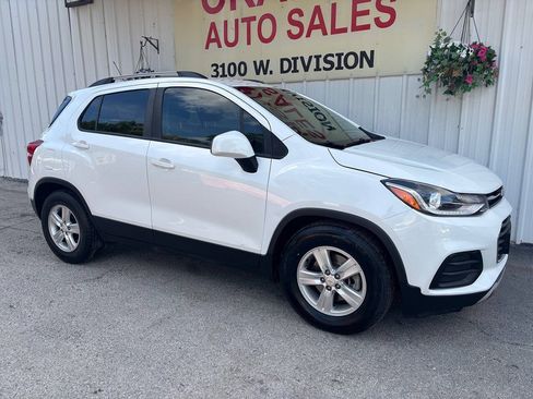 Used 2021 Chevrolet Trax LT FWD image 7