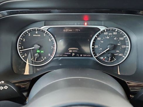 Used 2024 Nissan Pathfinder SV FWD image 11