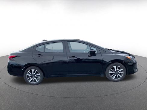 Used 2025 Nissan Versa SV image 16
