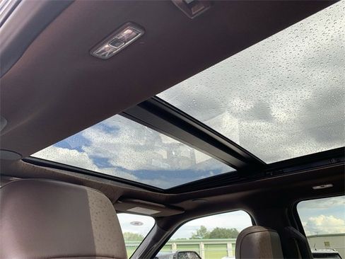 Used 2025 Ford F350 King Ranch w/ FX4 Off-Road Package image 20