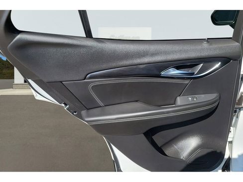 Used 2023 Buick Envision Essence w/ Technology Package I image 19