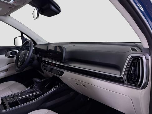 Used 2025 Kia Sorento S w/ Panoramic Sunroof Package FWD image 34