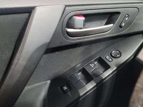 Used 2013 MAZDA MAZDA3 i Touring FWD image 21