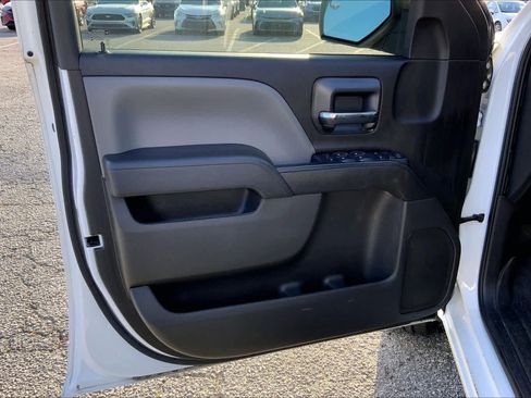 Used 2018 GMC Sierra 1500 2WD Crew Cab w/ Sierra Convenience Package image 20