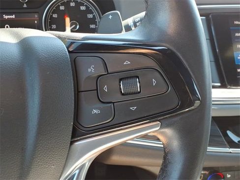 Used 2022 Buick Enclave Essence w/ Sport Touring Edition image 20