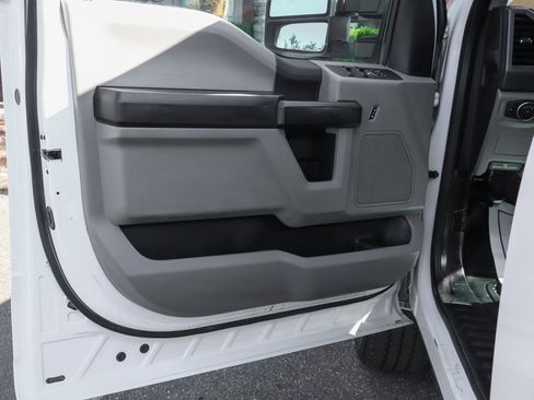 Used 2019 Ford F250 XL w/ Power Equipment Group image 15