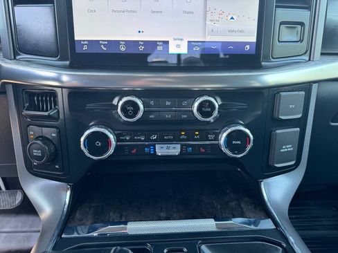 Used 2023 Ford F150 Lariat AWD/4WD image 26