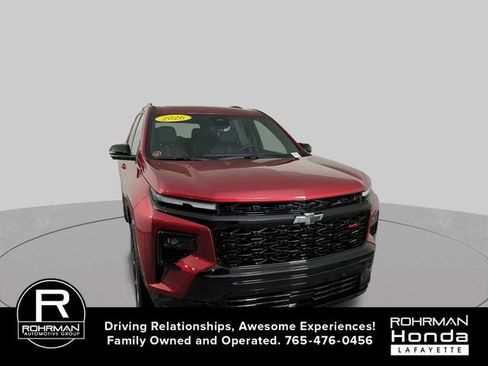 Used 2026 Chevrolet Traverse RS w/ LPO, Floor Liner Package FWD image 3