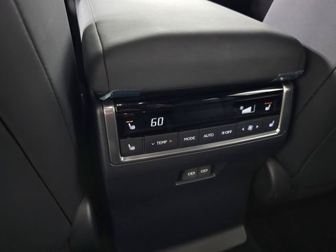 Certified 2024 Lexus GX 550 w/ Accessory Package (2T) AWD/4WD image 36