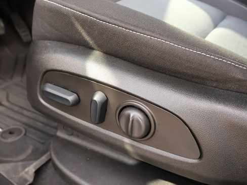 Certified 2024 Chevrolet Blazer LT w/ Convenience Package image 9