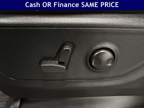 Used 2026 RAM 1500 Big Horn AWD/4WD image 18