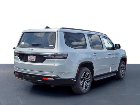 New 2026 Jeep Grand Wagoneer 2WD image 8