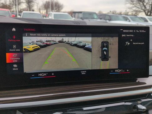 Certified 2023 BMW X7 xDrive40i w/ Executive Package image 32