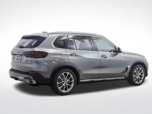 Used 2026 BMW X5 xDrive50e w/ Premium Package AWD/4WD image 5