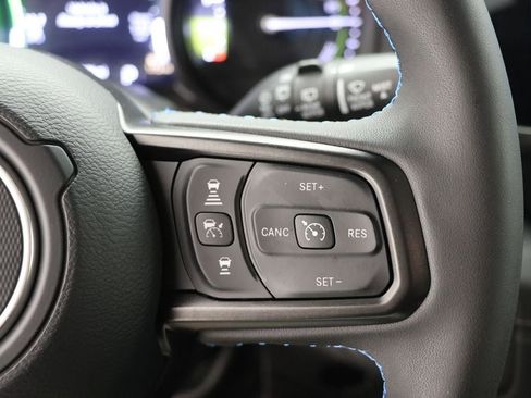 Used 2024 Jeep Wrangler Unlimited Rubicon 4xe image 23