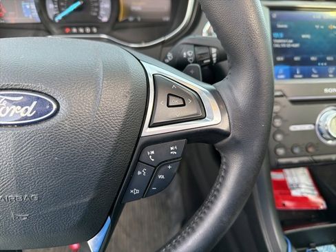 Used 2018 Ford Fusion Titanium image 25