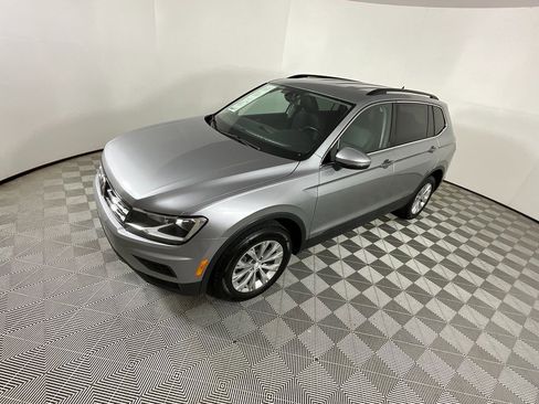 Used 2019 Volkswagen Tiguan SE image 9