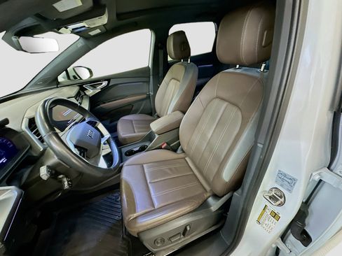 Used 2024 Audi Q4 e-tron Premium Plus w/ Premium Plus image 13