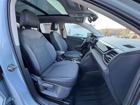 New 2026 Volkswagen Taos SE image 24