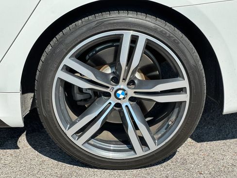 Used 2019 BMW 740i w/ M Sport Package RWD image 26