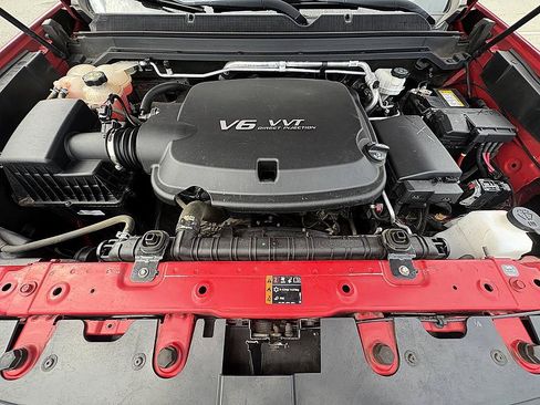 Used 2019 Chevrolet Colorado W/T w/ Custom Special Edition RWD image 25