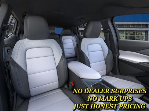 New 2026 Chevrolet Equinox EV LT image 16