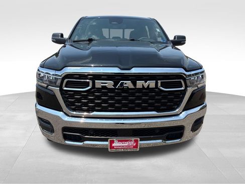 Used 2025 RAM 1500 Big Horn AWD/4WD image 9