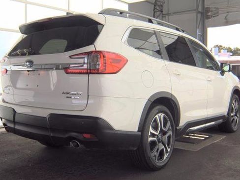 Used 2023 Subaru Ascent Limited w/ Technology Package AWD/4WD image 4