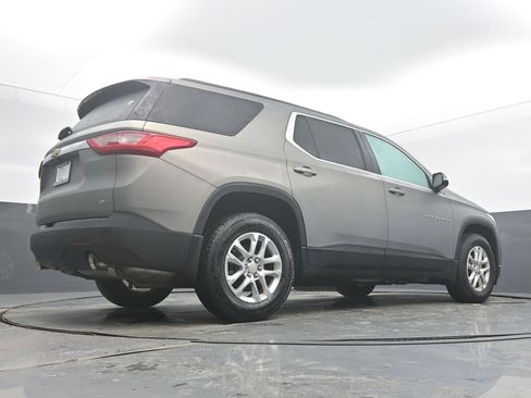 Used 2019 Chevrolet Traverse LT image 37