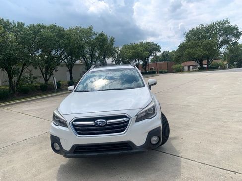 Used 2019 Subaru Outback 2.5i Limited w/ Protection Package #1 AWD/4WD image 2