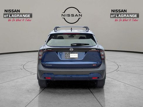 New 2026 Nissan Kicks SR FWD image 6