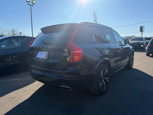 Used 2020 Volvo XC90 T6 R-Design image 9