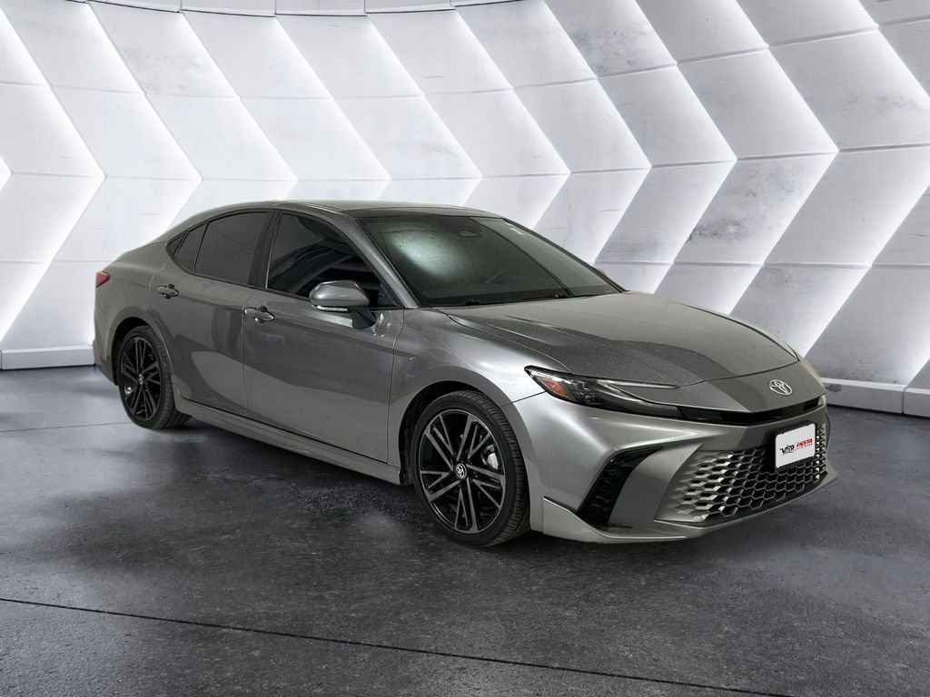Used 2025 Toyota Camry XSE FWD image 1