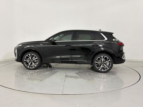 New 2026 Audi Q3 quattro 2.0T AWD/4WD image 2