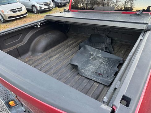 Used 2015 RAM 1500 Big Horn image 23