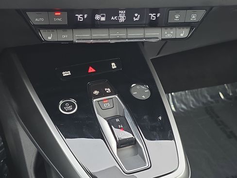 Used 2024 Audi Q4 e-tron Premium Plus w/ Premium Plus image 23