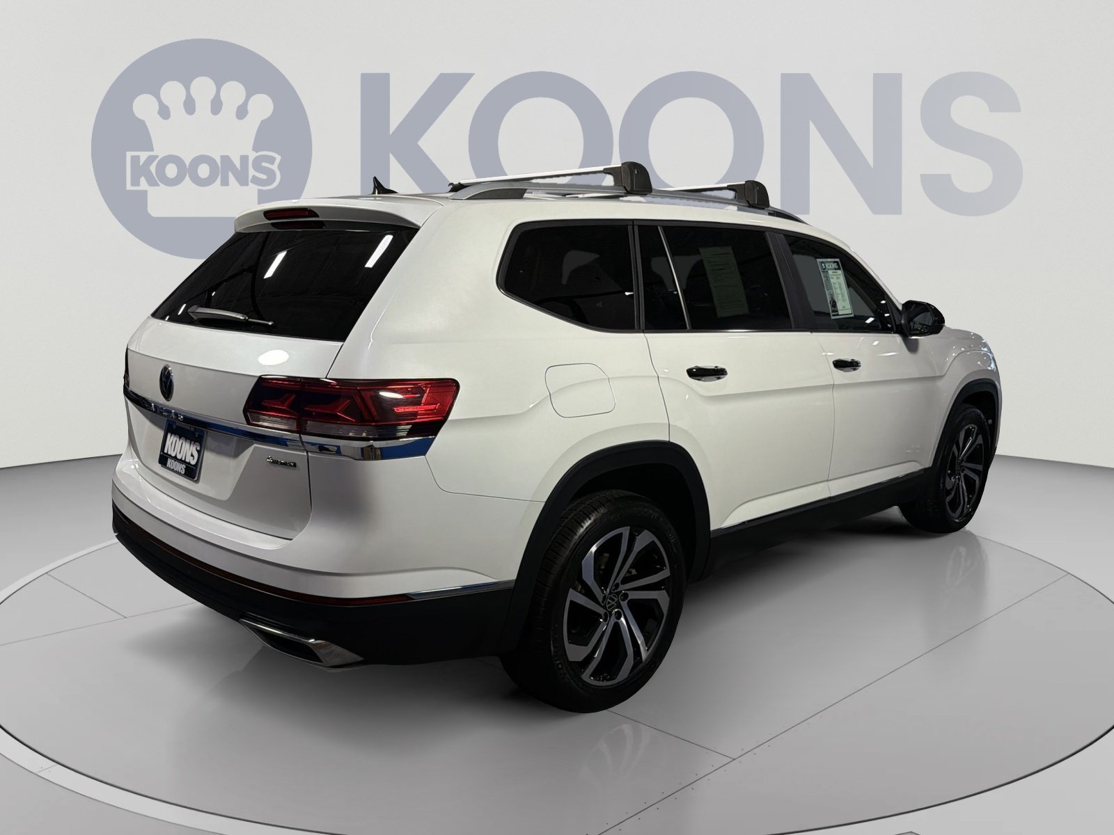 Used 2023 Volkswagen Atlas SEL AWD/4WD image 7